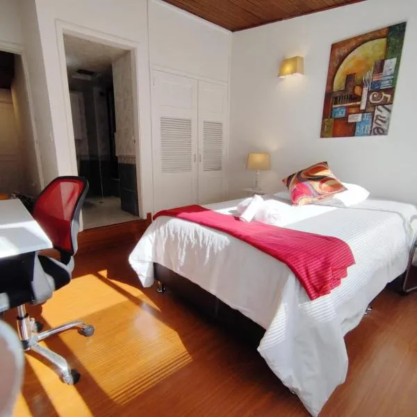 Suite Privada Baño & Balcón - Bogotá Norte - Fast WiFi 1, hotel in Bogotá