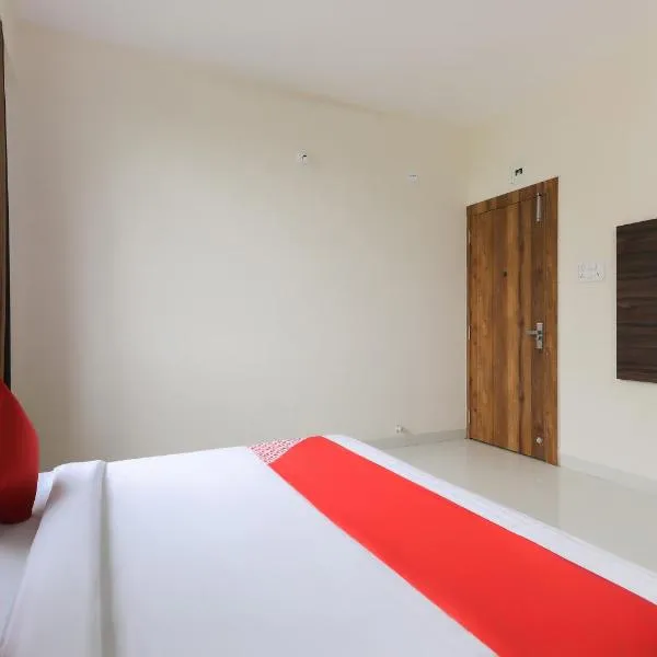 Hotel O La Flora, hotel v destinaci Indaur