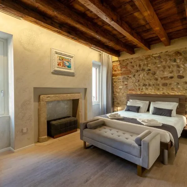La Casa in Paese, отель в Пескьера-дель-Гарда