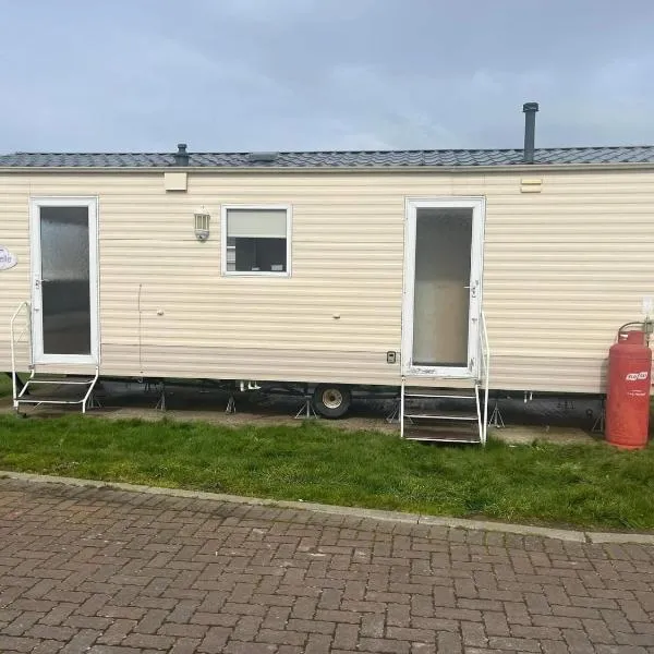 Beautiful 2 bedroom caravan , Leysdown, hotel a Leysdown-on-Sea