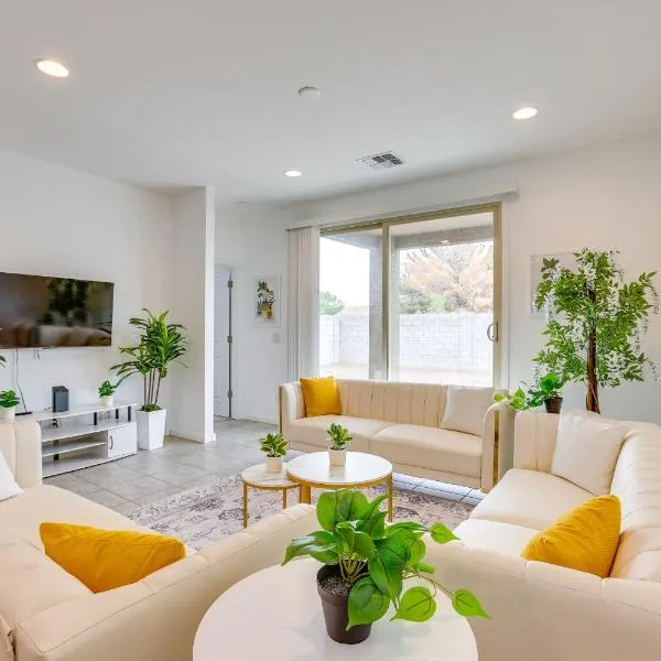 10 Mi to Dtwn Phoenix Home Near Hiking and Biking!