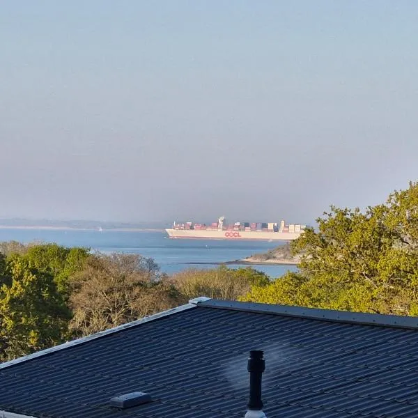 Sea view, 73 rosewood with decking, Thorness bay, hotel a Porchfield