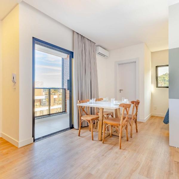 Loft no coração da cidade 120m do mar