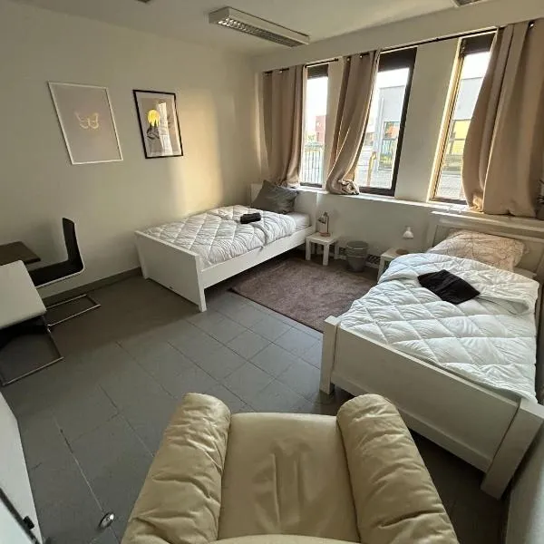 Rooms Exit E40, hotel v destinaci Erpe