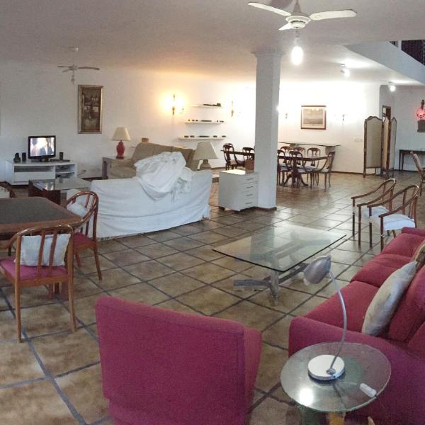 Casa 6 suítes - 200 metros da Praia - Piscina - Churrasqueira - Foto 4