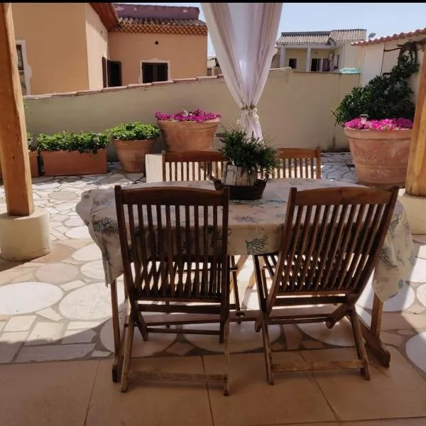 Casa massy, hotel em Arzachena