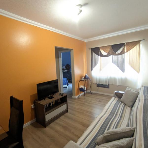 Quarto em Apto no Centro de Cachoeirinha