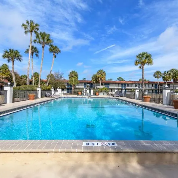 Motel 6-Spring Hill, FL - Weeki Wachee, ξενοδοχείο σε Weeki Wachee