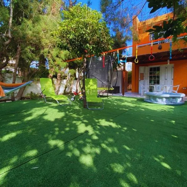 Villa Clementinka - 200 meters from the sea, хотел в Klorakas