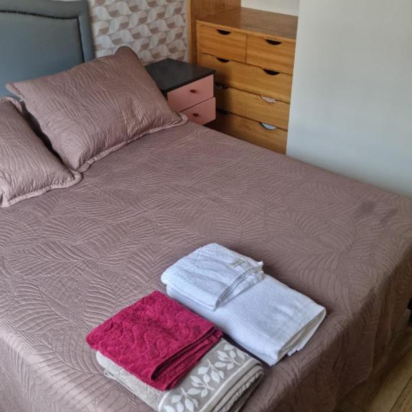 Apto completo, totalmente equipado, com um quarto - sem garagem - não são permitidas visitas - Foto 2