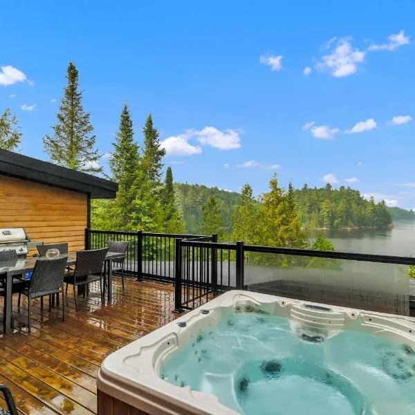 Lazy Bear Lake House, ξενοδοχείο σε Labelle