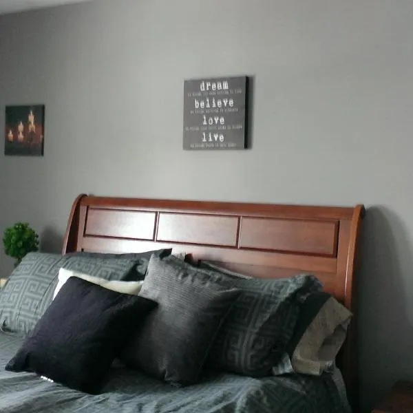 HB Guest Home 3, hotel in Waterloo