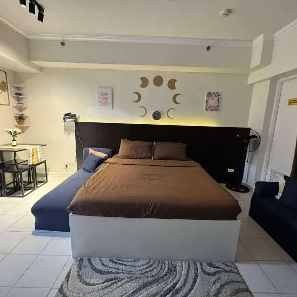 B123 Unit 1852 Prime Residences Tagaytay Condominium - Budget Staycation - Not 5-star Hotel Accommodation、タガイタイのホテル