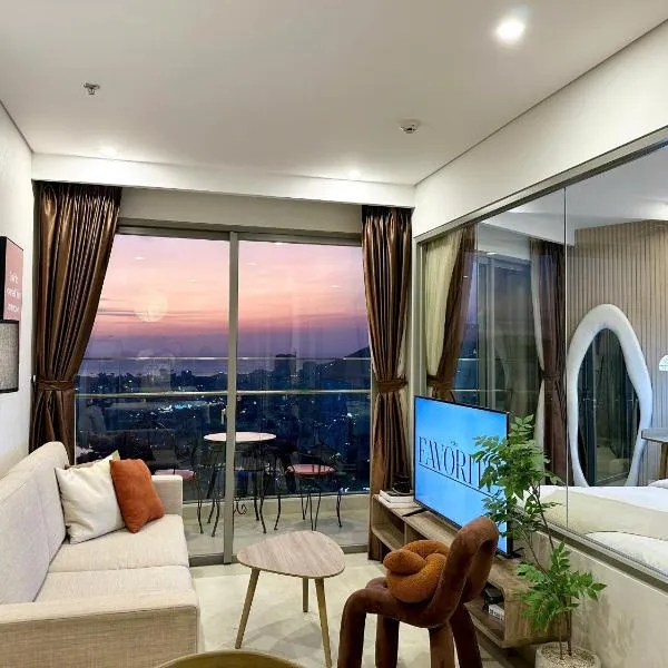 Infinity Pool Beach Apartment Vung Tau City - Căn Hộ Nghỉ Dưỡng Gần Biển Thành Phố Vũng Tàu Tiện Ích 5 Sao, hotel v destinaci Vũng Tàu