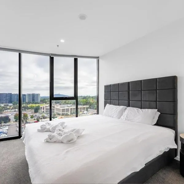 Modern Chic 1-Bedroom Apartment with Parking, hotel en Phillip