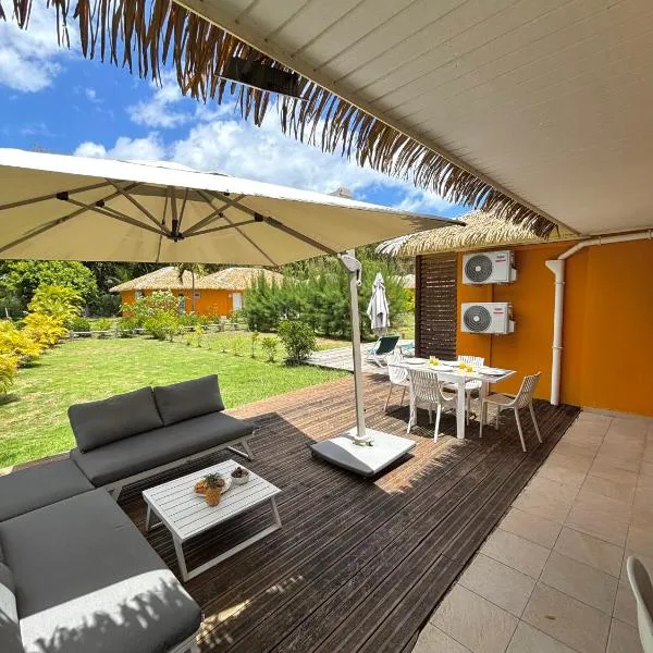 Hana Mana Bungalow - Magnifique Piscine, Plage à 100m, hotel in Grand-Bourg