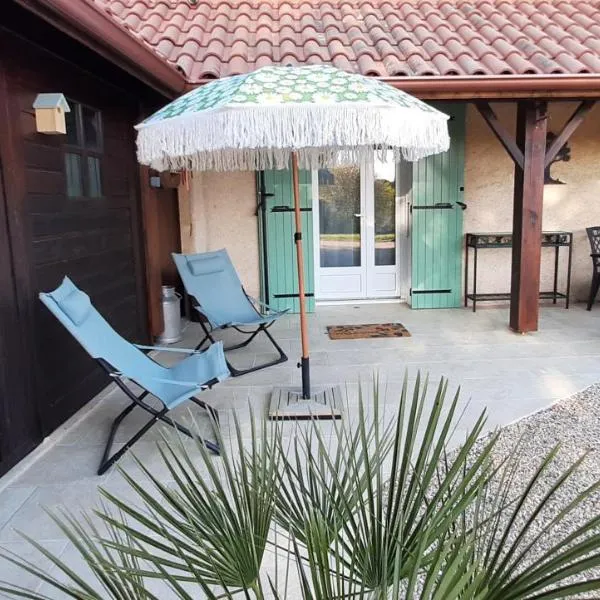 Appartement tout confort avec parking privé à 5 minutes de Bergerac, отель в городе Ламбра