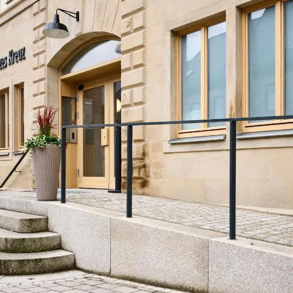 Schwarzes Kreuz Gasthaus Pension, hotel in Teuschnitz