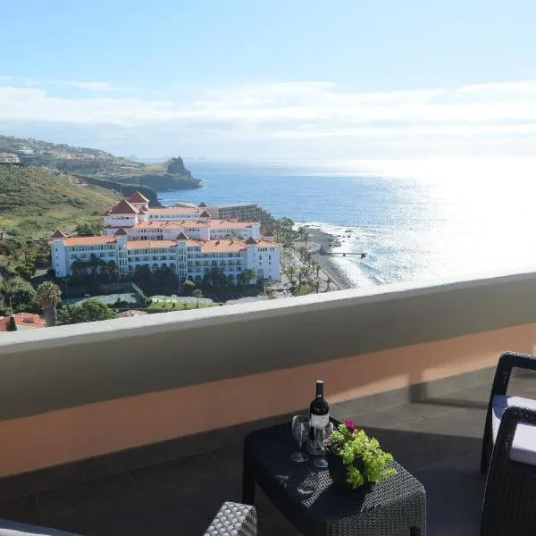 Aylevarroo Penthouse, hotel i Caniço