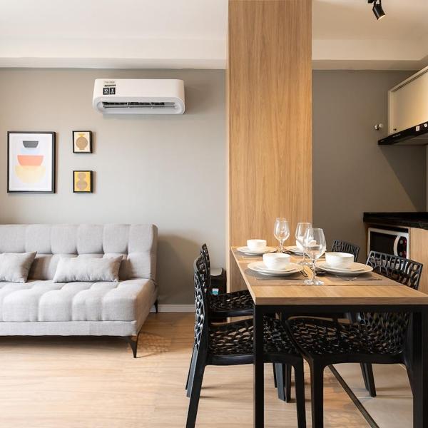 Conforto nas alturas com piscina e academia