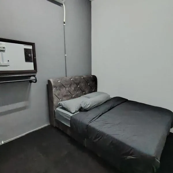 MIA Hostel for Traveller, hotel v destinaci Simpang Kelemak