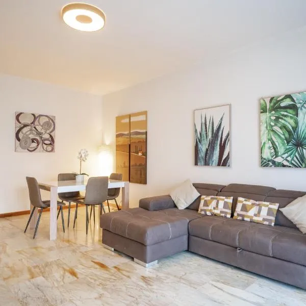 Lecco Isola - Top Apartment near Viscontea Island, hotel en Lecco