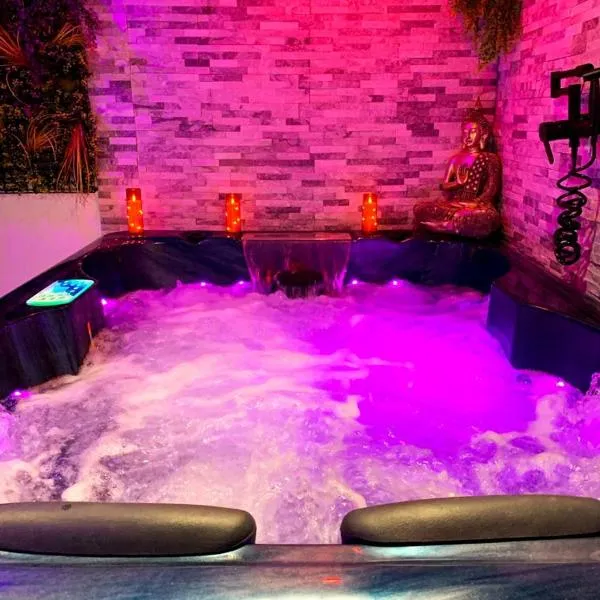 le cocon de gepetto spa privatif、Fussyのホテル