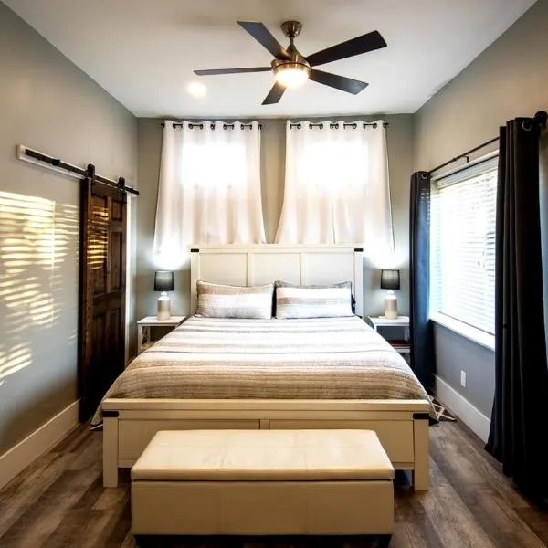 Beautiful studio close to the beach!, hotel in Gulfport