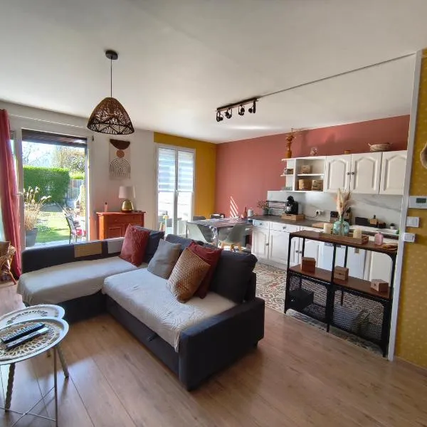 Maison 4 chambres proche Reims、タンクーのホテル