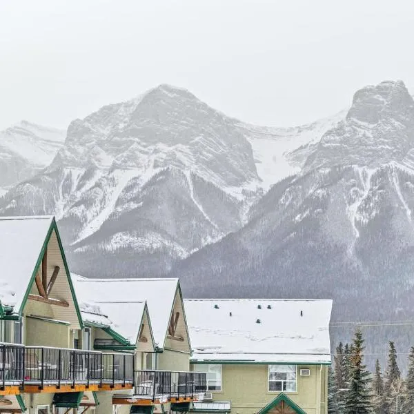 Scenic 2BR Haven with MTN Views Near DT Banff, hotel in Canmore