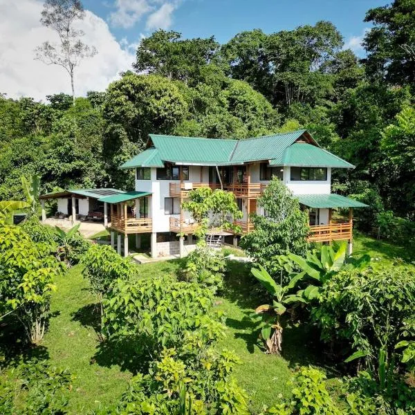 Coral Tree Lodge Tena, hotell i Tena
