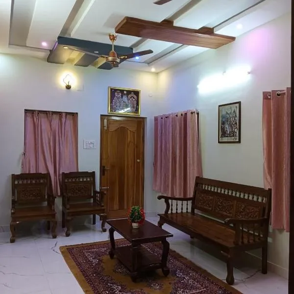 DwarakaSamudra Residency, hotel v destinaci Tiruvannamalai