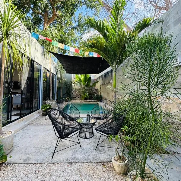 Casa Ramon Merida 2 BR AC Private Pool Centro, hotel in Mérida