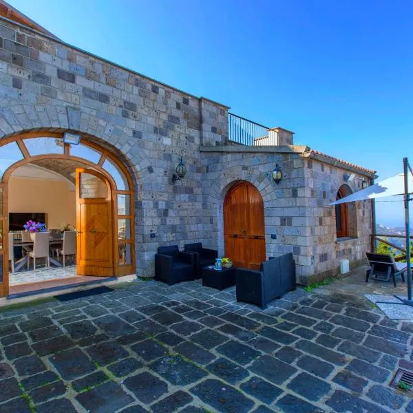Villa Sirentum Seaview Pool & Spa, хотел в Соренто