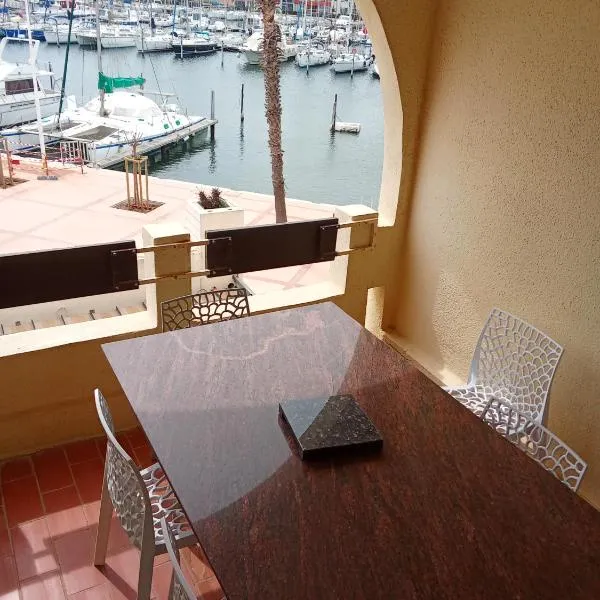 superbe appartement vue port, Hotel in Leucate-Plage