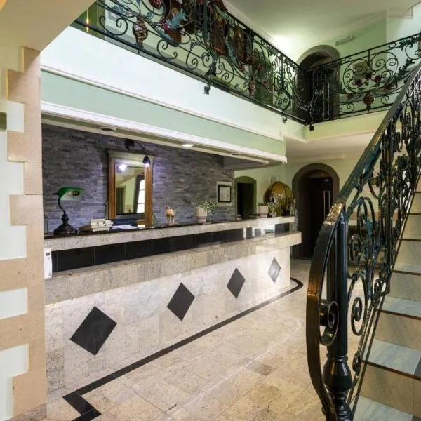 Garni Hotel Bella, hotel v destinaci Petrovaradin