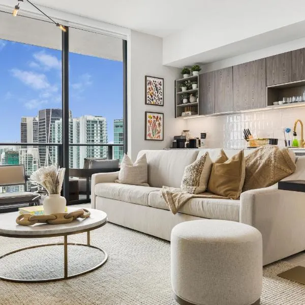 On The 49th Floor! Condo on Highest & Free Parking, hotel em Miami