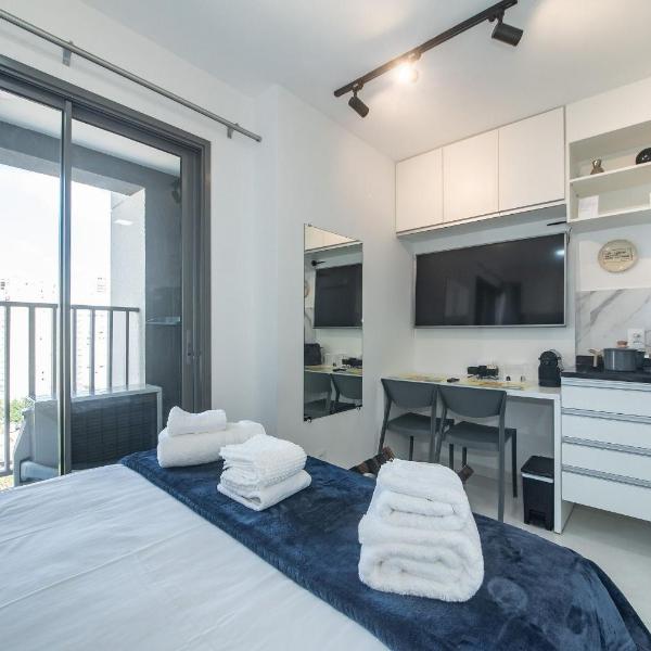 "1103 - Studio Moderno e Completo no Campo Belo!"