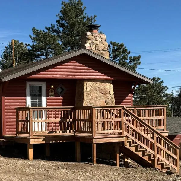 Marr's Mountain Cabins, hotel di Red Feather Lakes