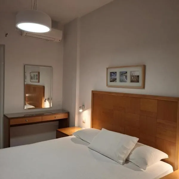 ERODIOS apartments, khách sạn ở Karistos