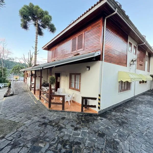 Pousada Pinheiro Real, hotel in Campos do Jordão