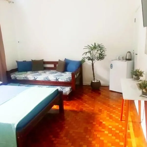Quarto Privativo, hotel v destinaci Guarujá