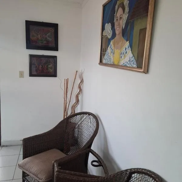 Casa Margarita, hotel u gradu Santjago