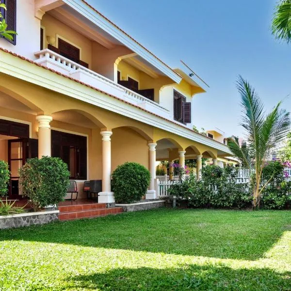 Luxurious 3BRVilla Domaine Mui Ne with Pool & Tennis Court Access, hotel v destinaci Ấp Phú Tịnh (2)