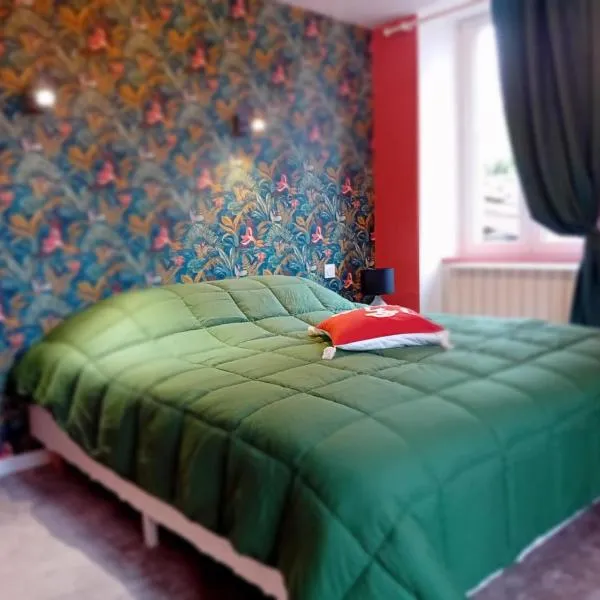 Au bord de l'eau, hotel v destinaci Salles