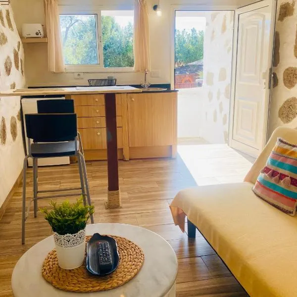 Olive Bungalow Solo Adultos, hotel in Gran Tarajal