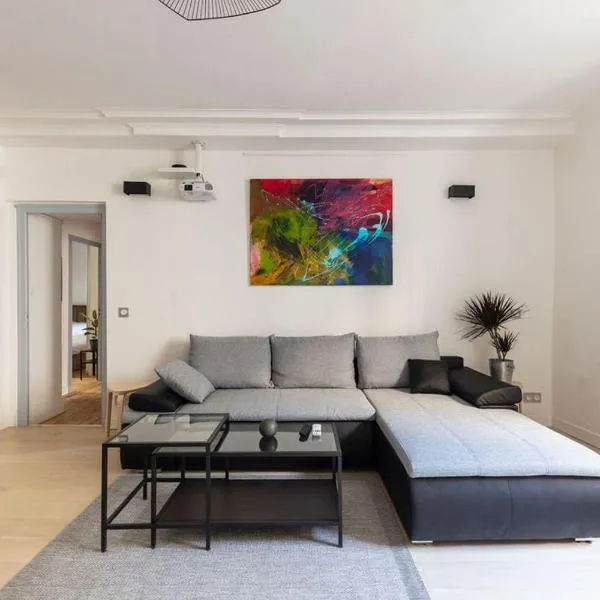4-room city center apartment - L'Atmosphère Balnéo, hotel in Grenoble