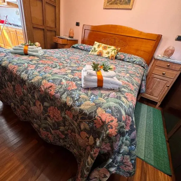 Cozy HOUSE, hotel en San Salvatore