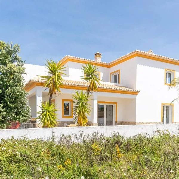 The Suites by The Lighthouse Arrifana, hotel v destinaci Aljezur