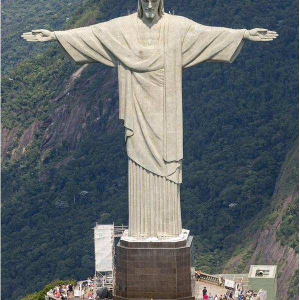 Apartamento com localização privilegiada, com vista para o Cristo e sambódromo - Foto 4
